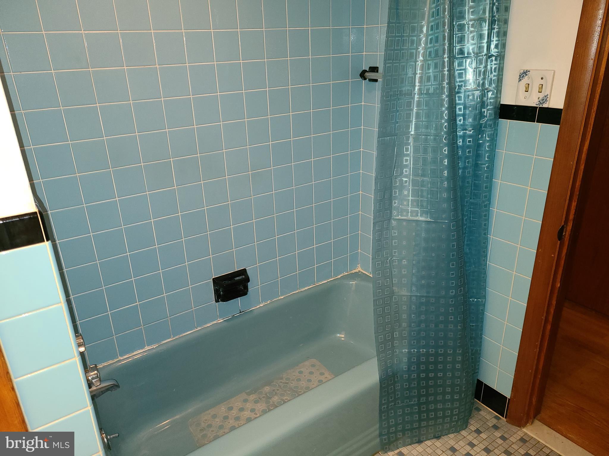 175 West Hanover Street Spring Grove, PA 17362 - Photo 30 of 42