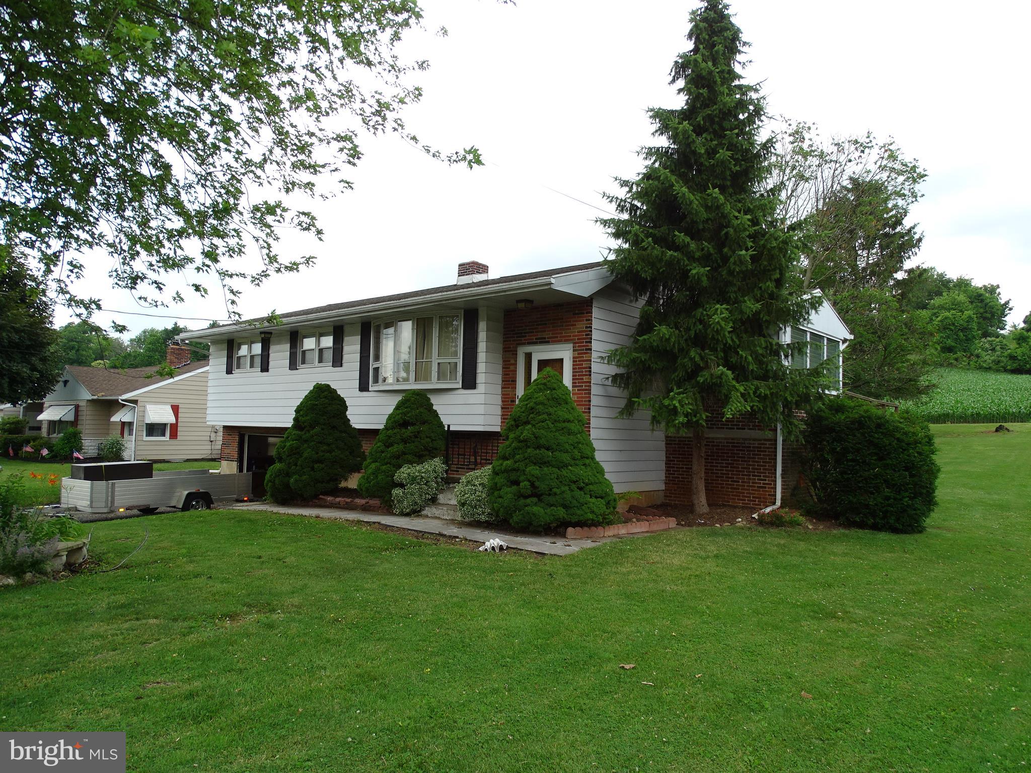 175 West Hanover Street Spring Grove, PA 17362 - Photo 5 of 42