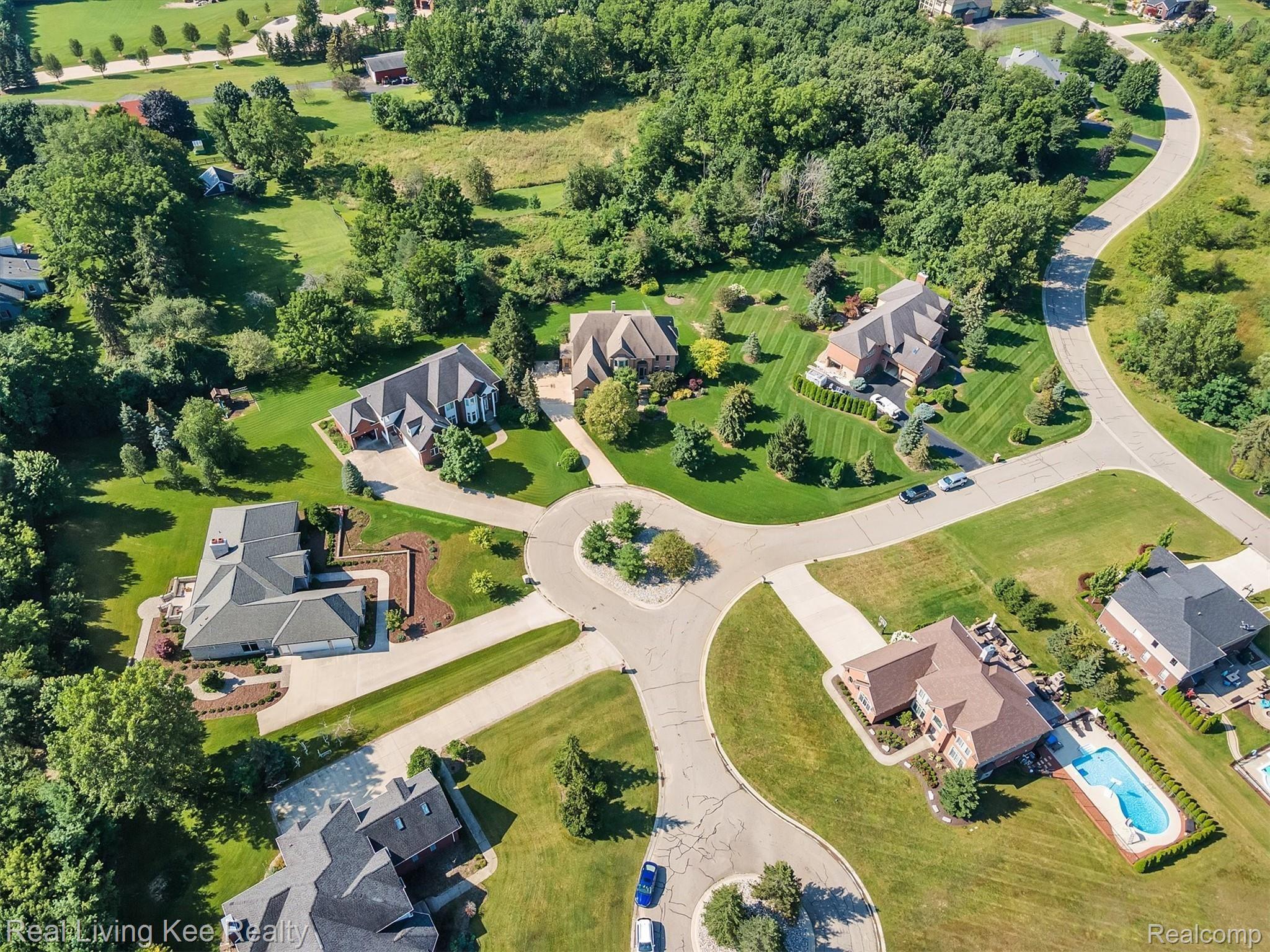 39 Fieldway Court Rochester, MI 48306 - Photo 53 of 55 57-39-Fieldway-Ct-WindowStill-Real-Estate-Photography-57.jpg