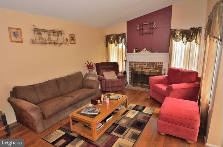 51 Thrush Road Sterling, VA 20164 - Photo 1 of 14 Family Room