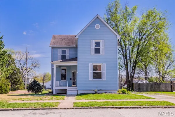 $229,900 | 1528 North Church Street, Belleville, IL 62221