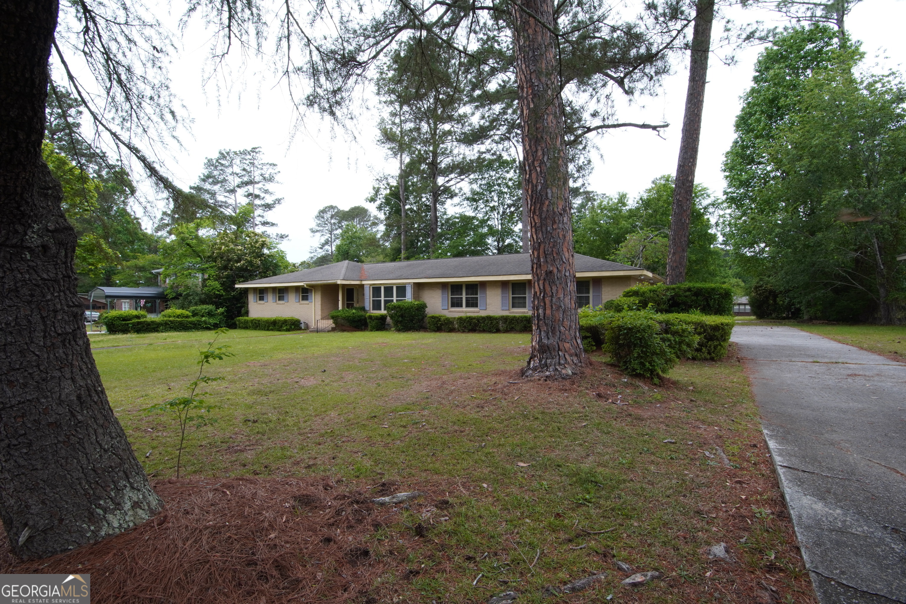 1712 Briarcliff Road Milledgeville, GA 31061 - Photo 2 of 38