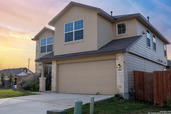 $2,150 | 6847 Kingsley Edge, San Antonio, TX 78252
