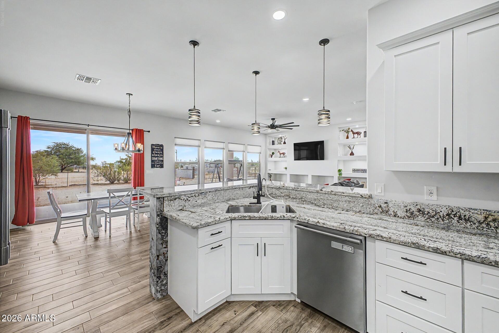 24009 West Redbird Road Wittmann, AZ 85361 - Photo 13 of 37