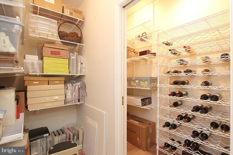 1296 Gatesmeadow Way Reston, VA 20194 - Photo 25 of 29 a view of a walk in closet
