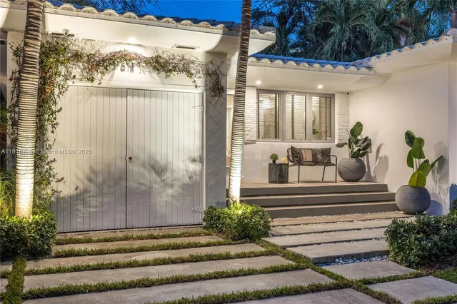 $1,275,000 | 811 Northeast 71st Street, Miami, FL 33138