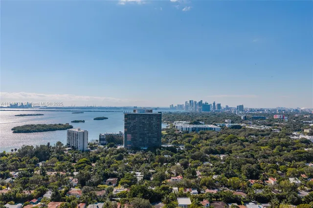 $1,275,000 | 811 Northeast 71st Street, Miami, FL 33138