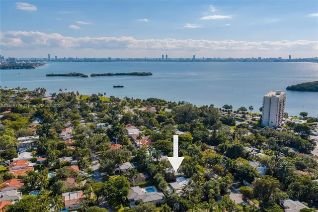 $1,275,000 | 811 Northeast 71st Street, Miami, FL 33138