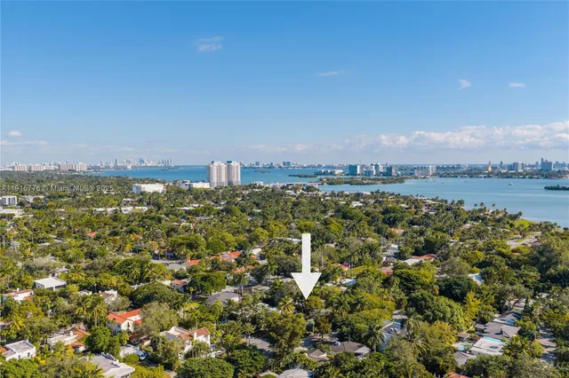 $1,275,000 | 811 Northeast 71st Street, Miami, FL 33138