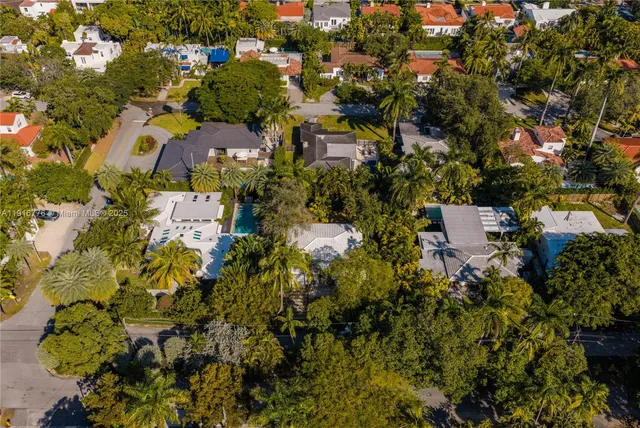 $1,275,000 | 811 Northeast 71st Street, Miami, FL 33138