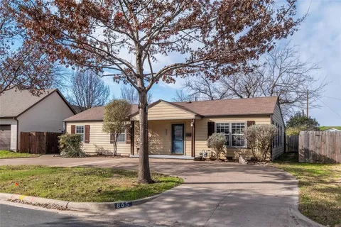 $389,900 | 865 Edgefield Road, Fort Worth, TX 76107