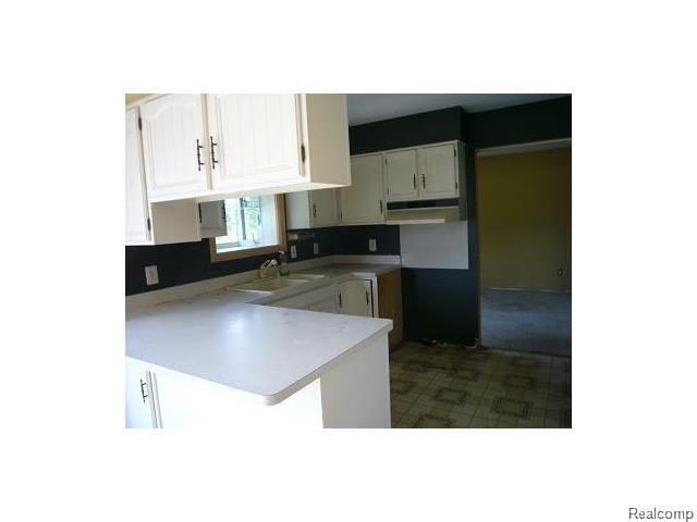 4382 East Clyde Road Howell, MI 48855 - Photo 8 of 13