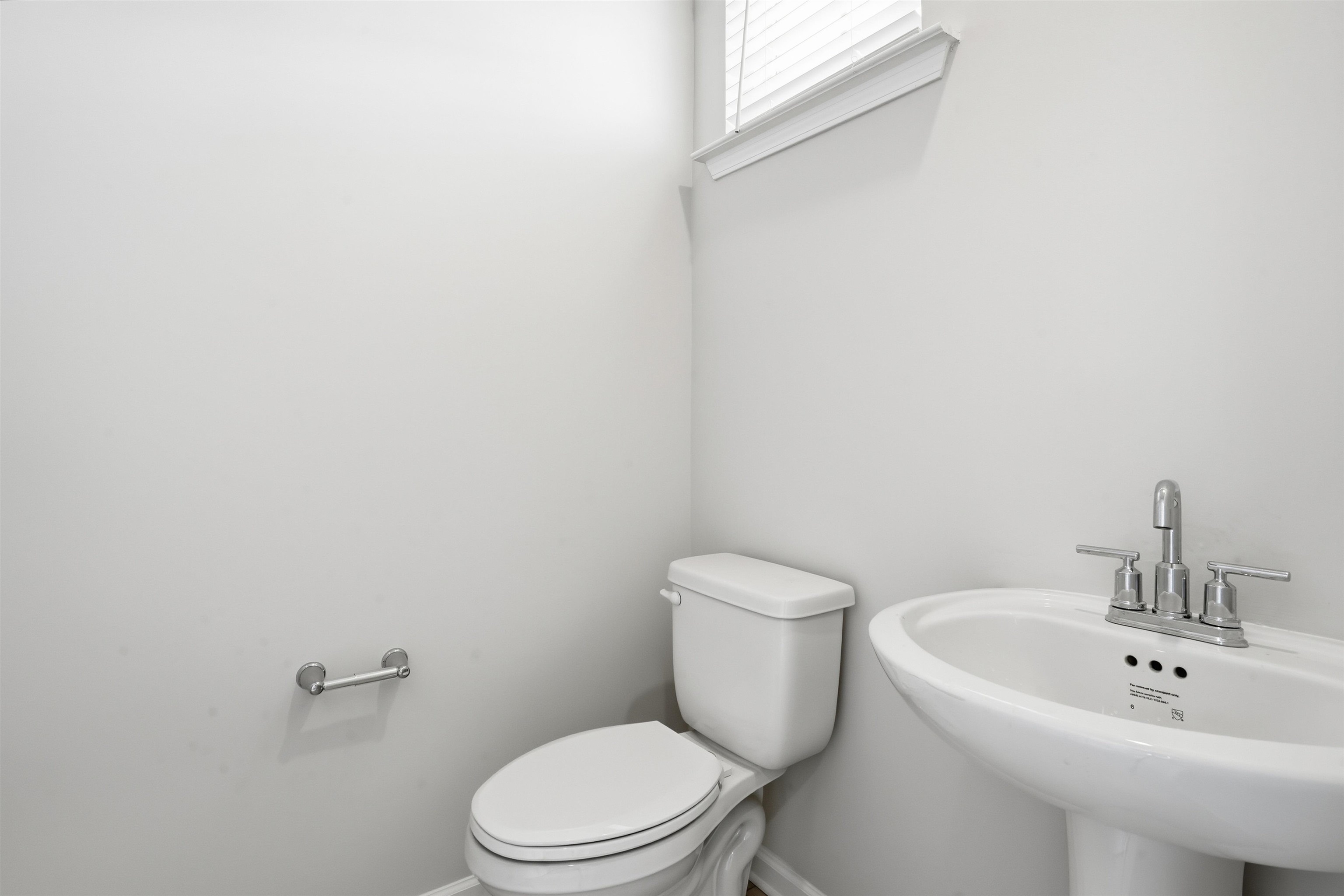 443 Lee's Corner Lane Woodruff, SC 29388 - Photo 4 of 25