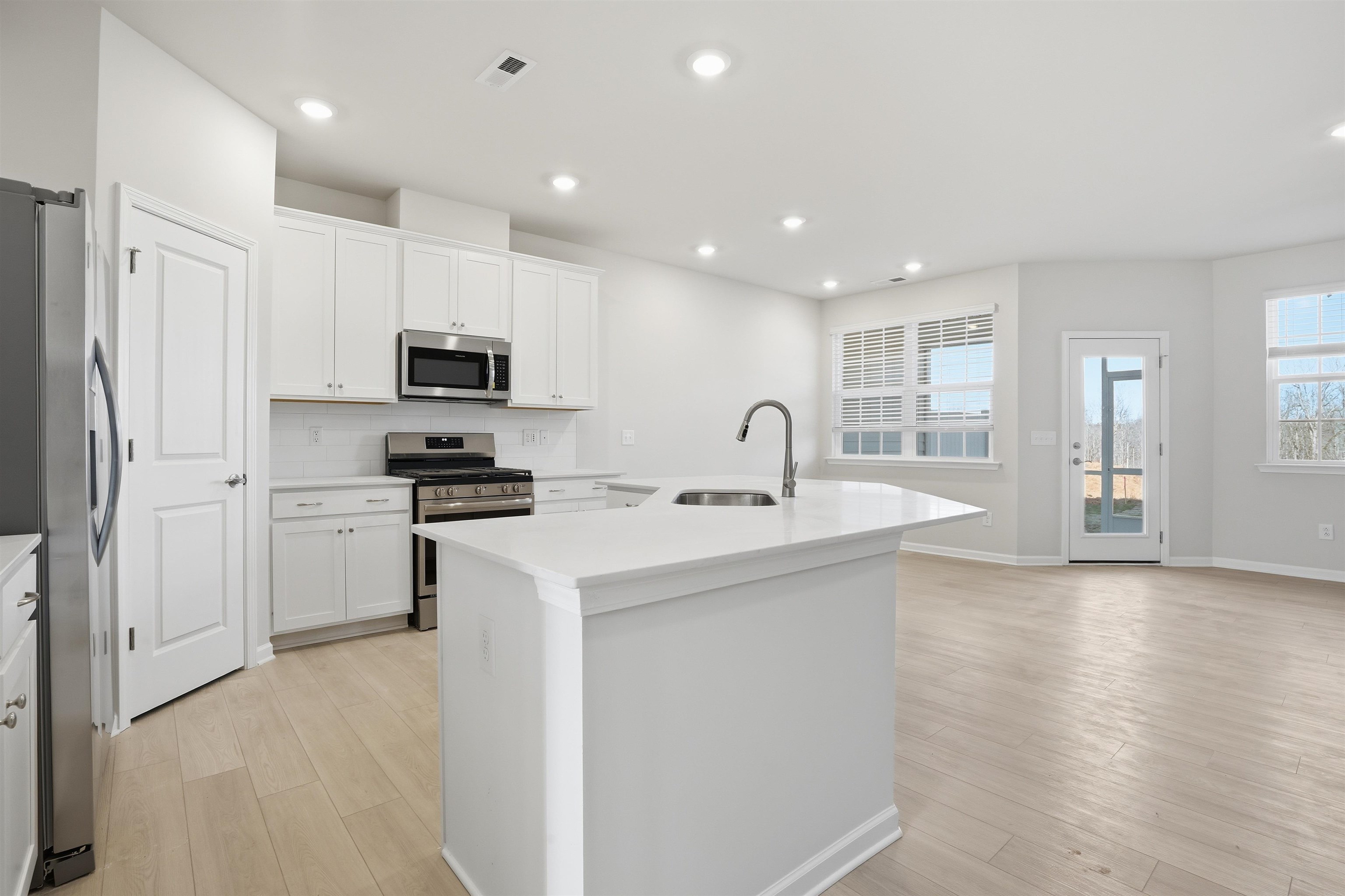 443 Lee's Corner Lane Woodruff, SC 29388 - Photo 6 of 25