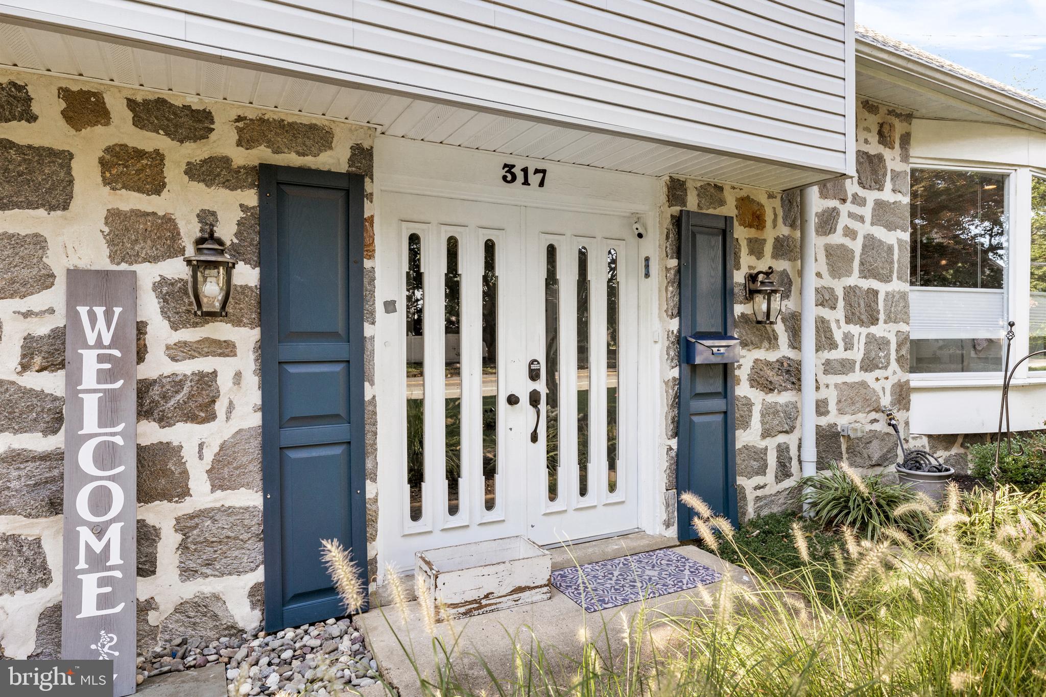 317 Parry Road Cinnaminson, NJ 08077 - Photo 4 of 41 Gallery Image 4