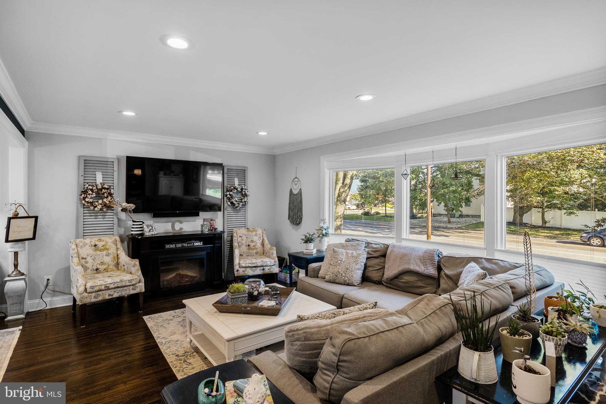 317 Parry Road Cinnaminson, NJ 08077 - Photo 8 of 41 Gallery Image 8
