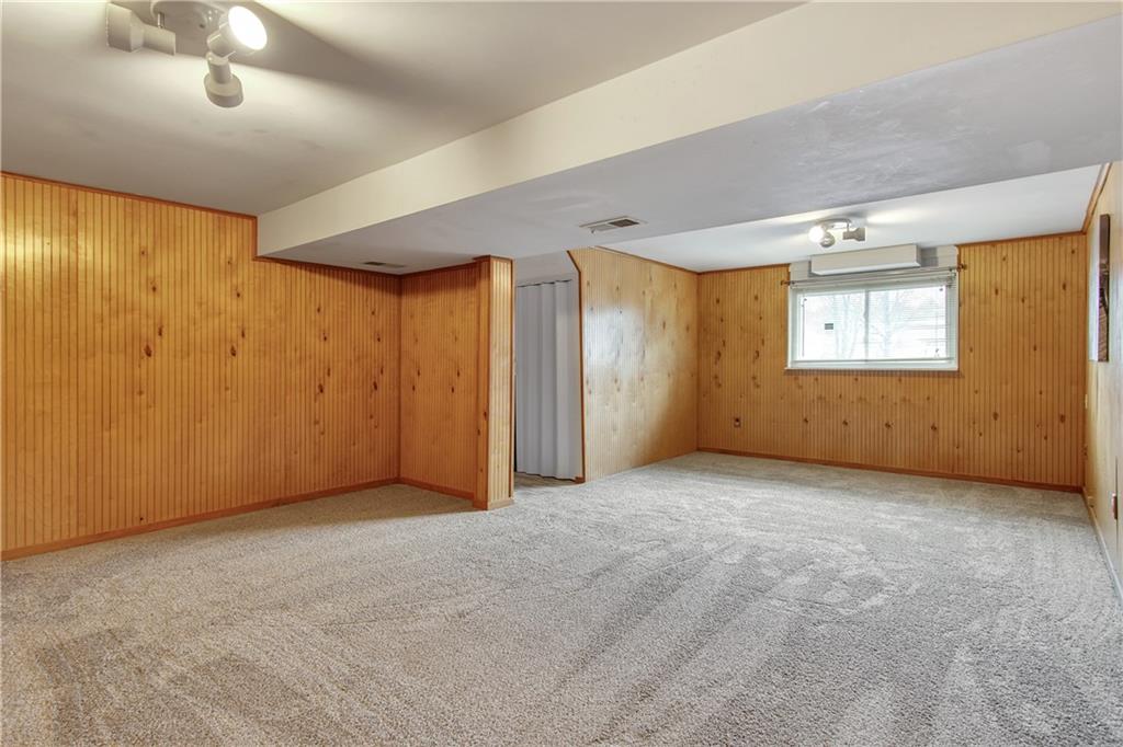 827 Blue Ridge Road Pittsburgh, PA 15239 - Photo 20 of 25 Gallery Image 20