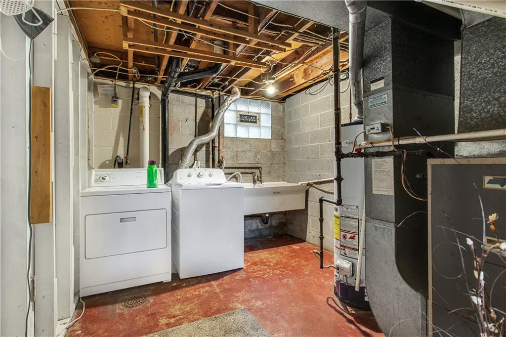 827 Blue Ridge Road Pittsburgh, PA 15239 - Photo 22 of 25 Gallery Image 22