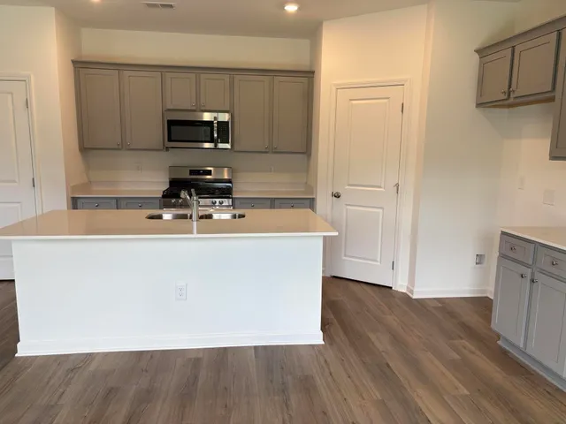 $382,075 | 5121 Skyline Way Northeast, Cleveland, TN 37312