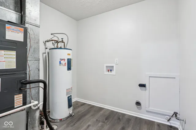 $275,000 | 12250 Longstraw Drive, Indianapolis, IN 46236