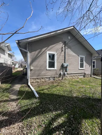 $775 | 896 North Gladstone Avenue, Indianapolis, IN 46201
