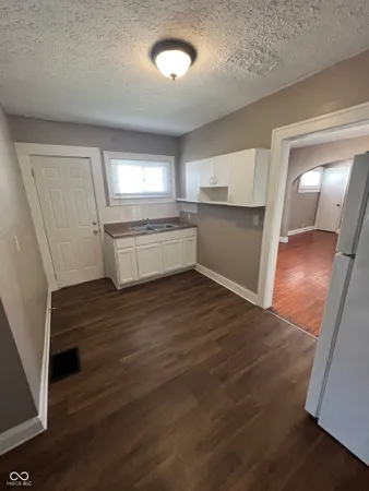 $775 | 896 North Gladstone Avenue, Indianapolis, IN 46201