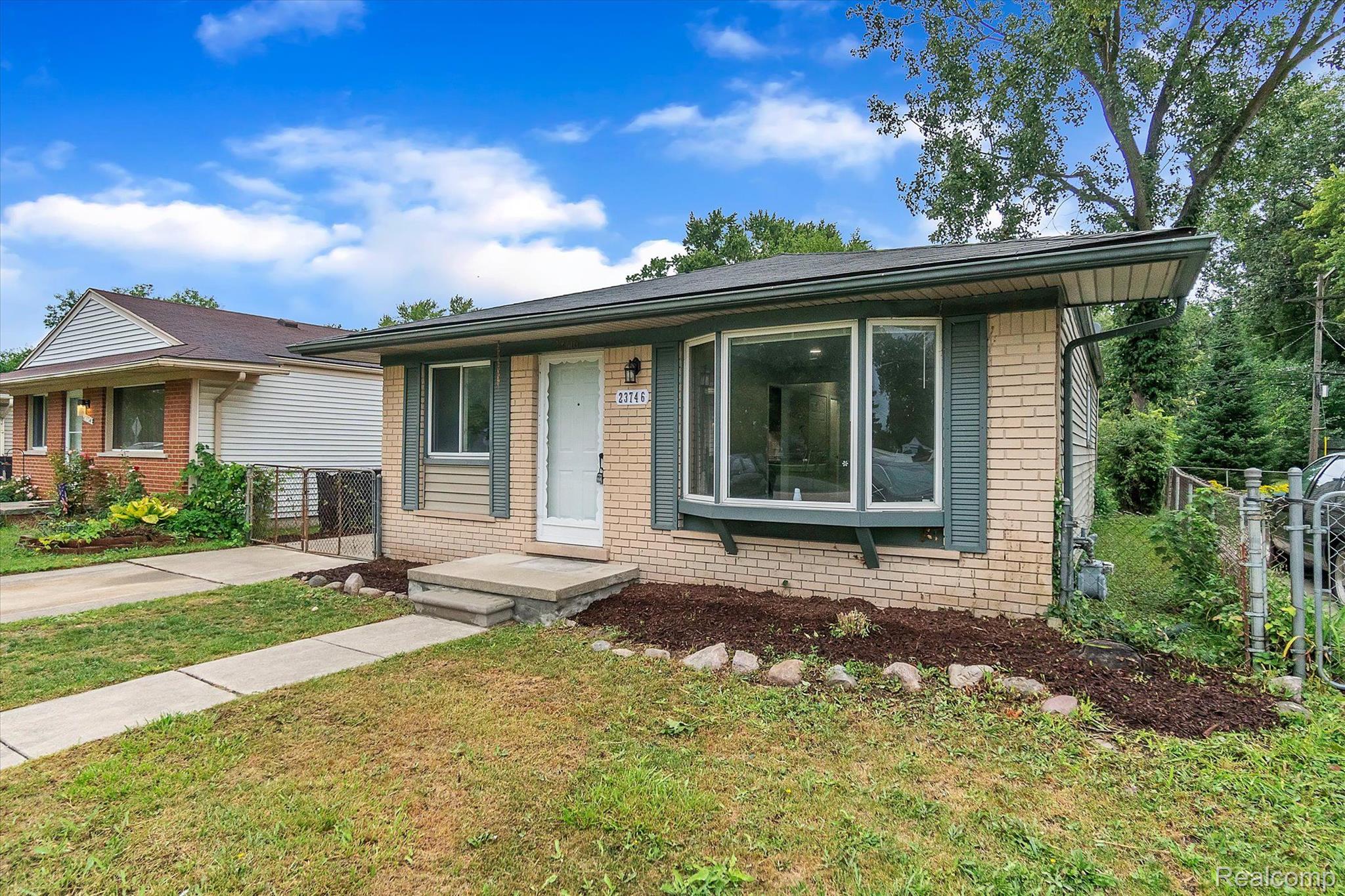 23746 Superior Road Taylor, MI 48180 - Photo 2 of 23 LOVELY RANCH HOME