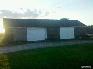 2133 Capac Road Allenton, MI 48002 - Photo 7 of 14 4+ car garage!