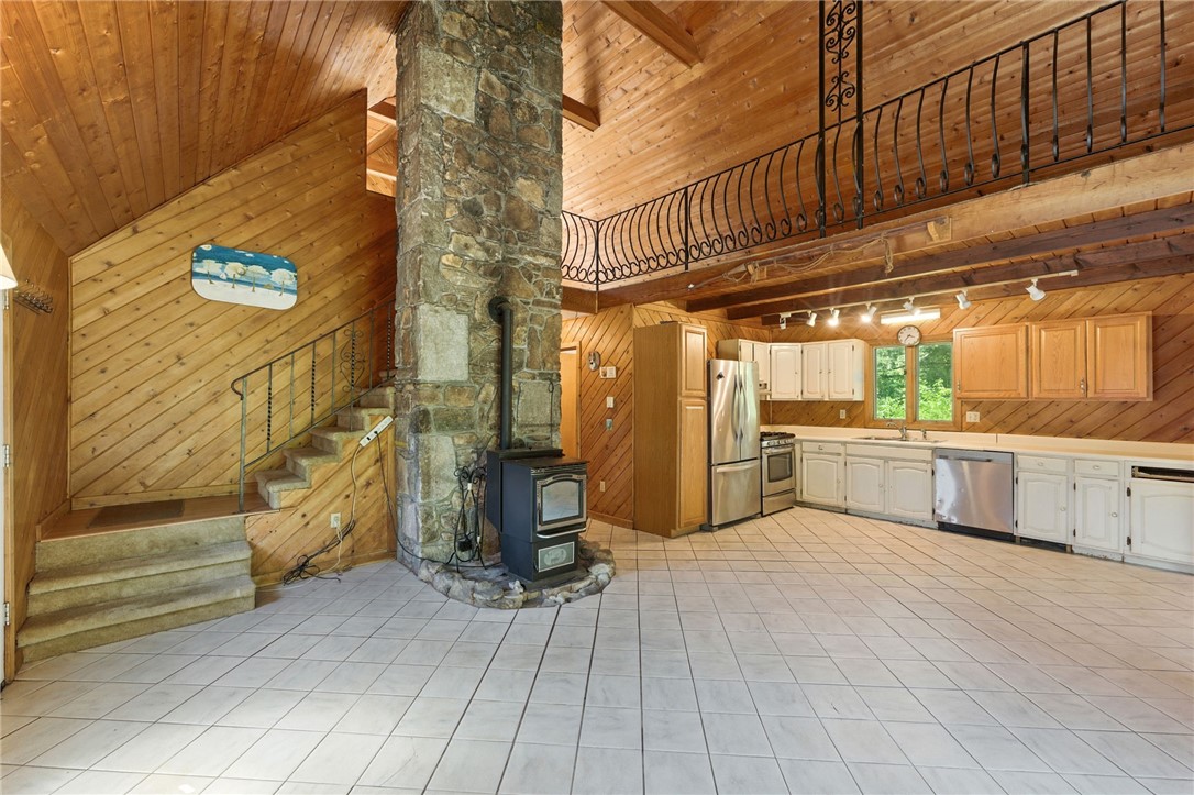 130 South Niantic Drive Charlestown, RI 02813 - Photo 20 of 50