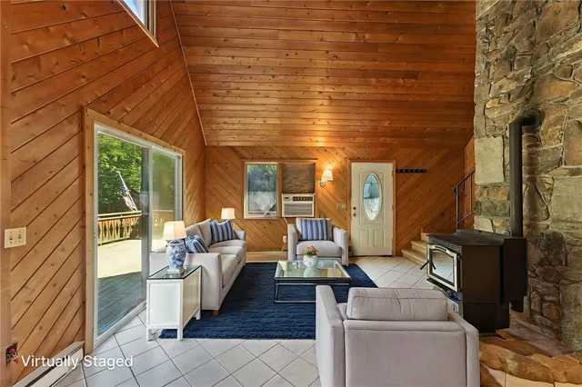 $945,000 | 130 South Niantic Drive, Charlestown, RI 02813