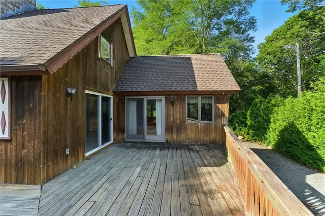 $945,000 | 130 South Niantic Drive, Charlestown, RI 02813