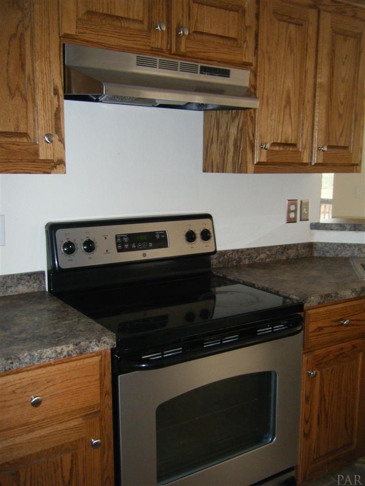 8657 Fields Road Milton, FL 32583 - Photo 5 of 25 Gallery Image 5