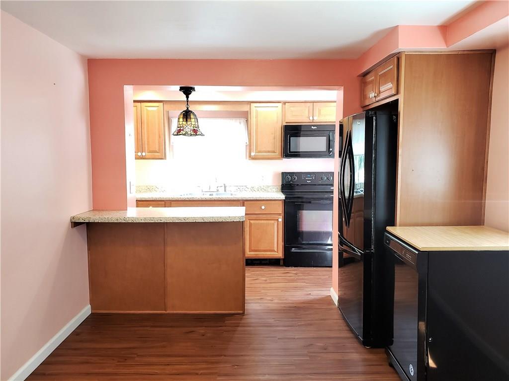 1615 Pine Hollow Road McKees Rocks, PA 15136 - Photo 4 of 25