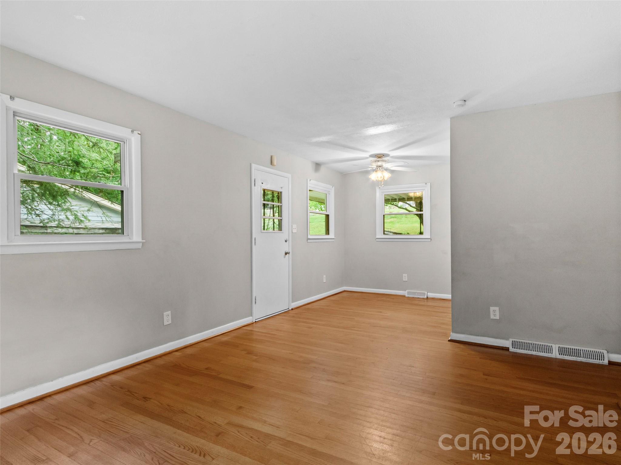 230 School Road East Asheville, NC 28803 - Photo 3 of 42