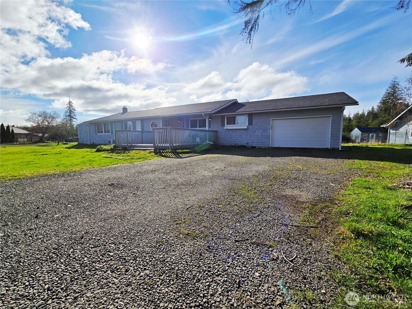 831 Robin Hood Loop Forks, WA 98331 - Photo 4 of 32 Gallery Image 4