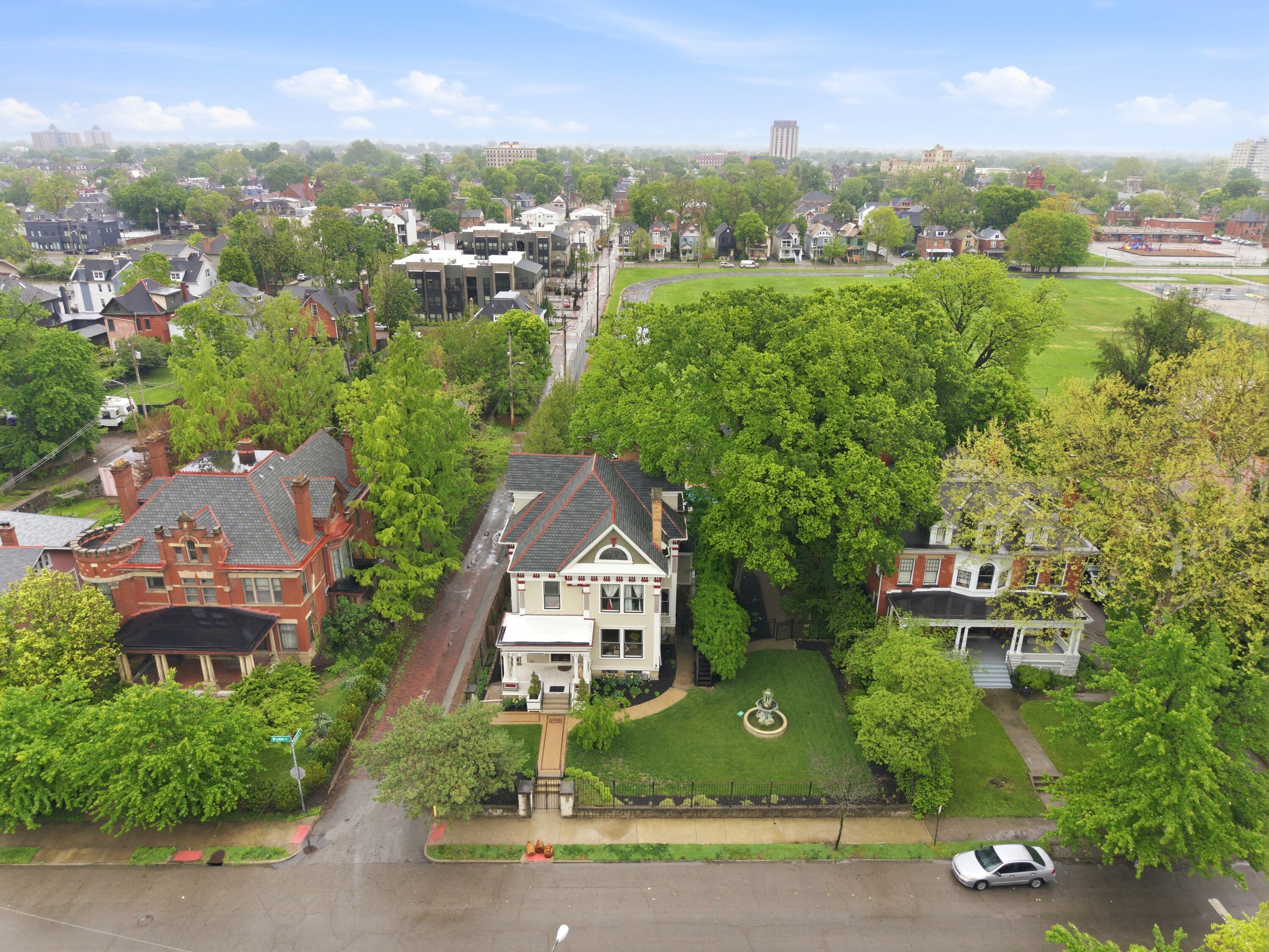 1298 Bryden Road Columbus, OH 43205 - Photo 69 of 72 dji_20260429125641_0159_d