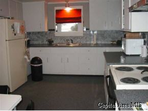 2136 Literberry Triopia Road Jacksonville, IL 62650 - Photo 2 of 9