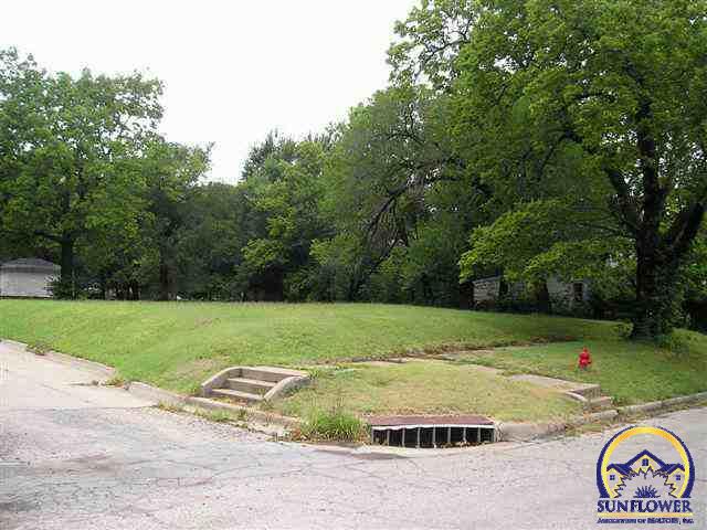 1735 Southwest Fillmore Street Topeka, KS 66604 - Photo 1 of 1