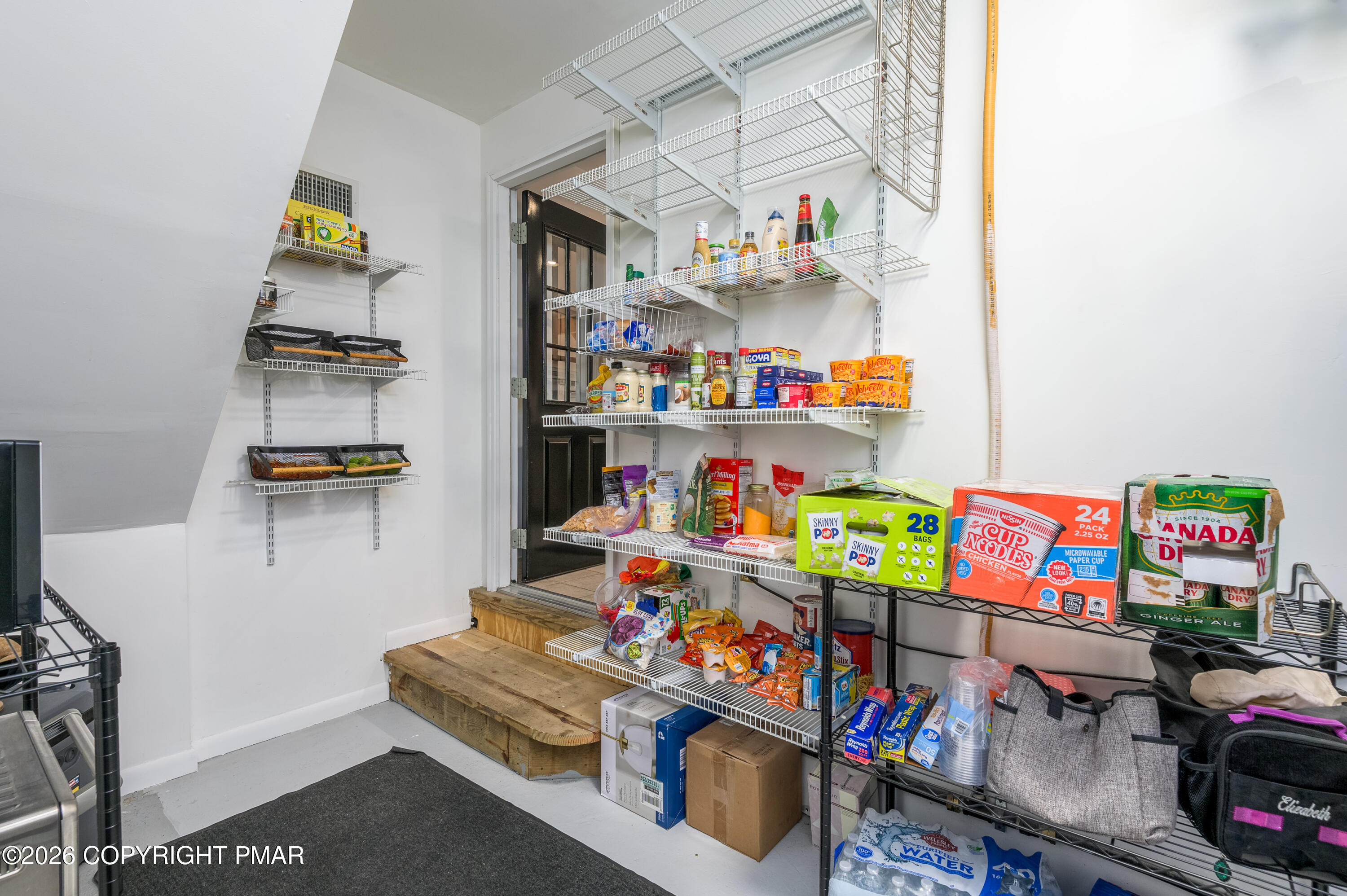 6159 Decker Road Bushkill, PA 18324 - Photo 10 of 44 Pantry