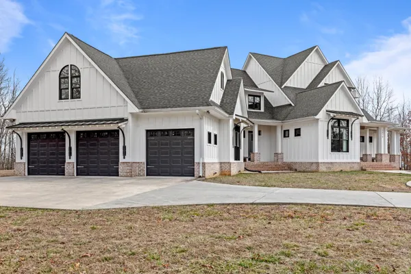 $1,395,000 | 2070 River Bluffs Drive, Jasper, TN 37347