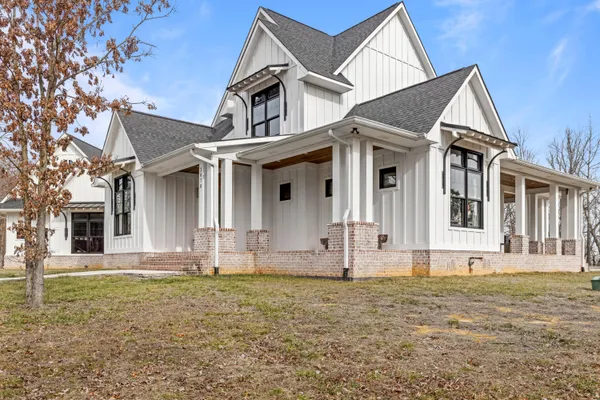 $1,395,000 | 2070 River Bluffs Drive, Jasper, TN 37347