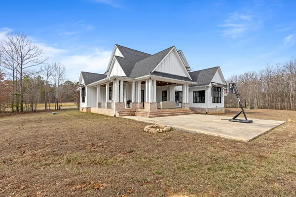 $1,395,000 | 2070 River Bluffs Drive, Jasper, TN 37347