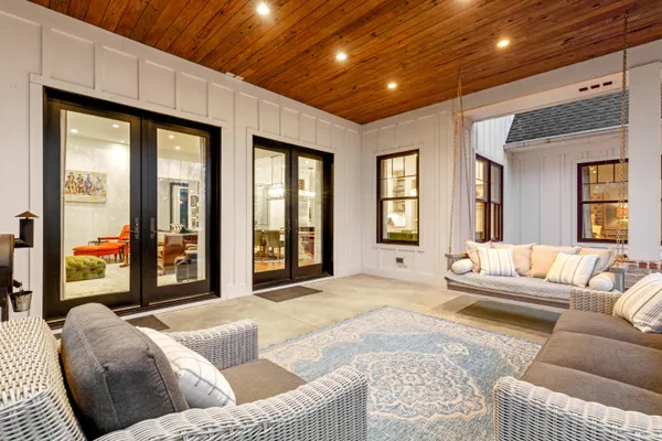 $1,395,000 | 2070 River Bluffs Drive, Jasper, TN 37347