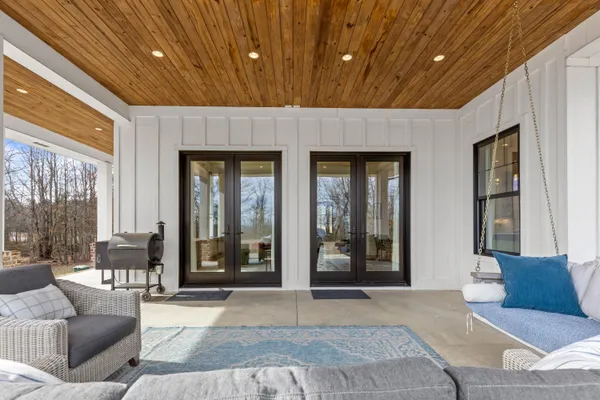 $1,395,000 | 2070 River Bluffs Drive, Jasper, TN 37347