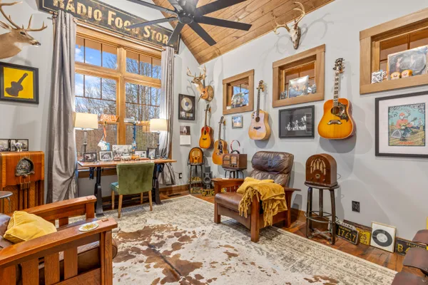 $1,395,000 | 2070 River Bluffs Drive, Jasper, TN 37347