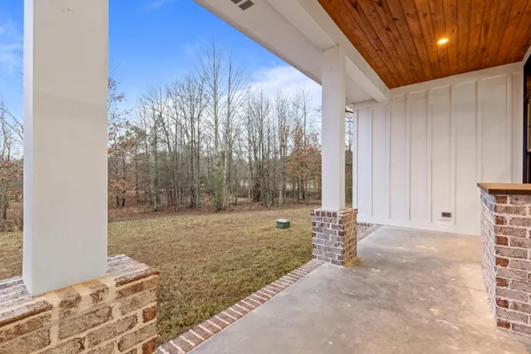 $1,395,000 | 2070 River Bluffs Drive, Jasper, TN 37347