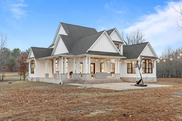 $1,395,000 | 2070 River Bluffs Drive, Jasper, TN 37347