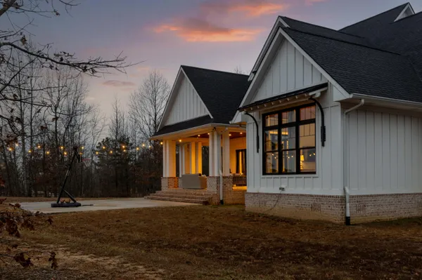$1,395,000 | 2070 River Bluffs Drive, Jasper, TN 37347