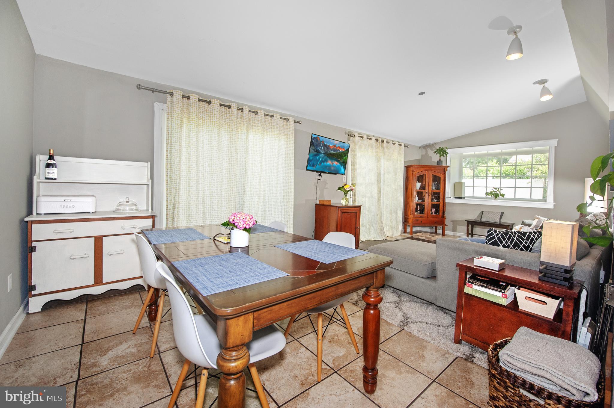 384 Old Eagle School Road Wayne, PA 19087 - Photo 8 of 28