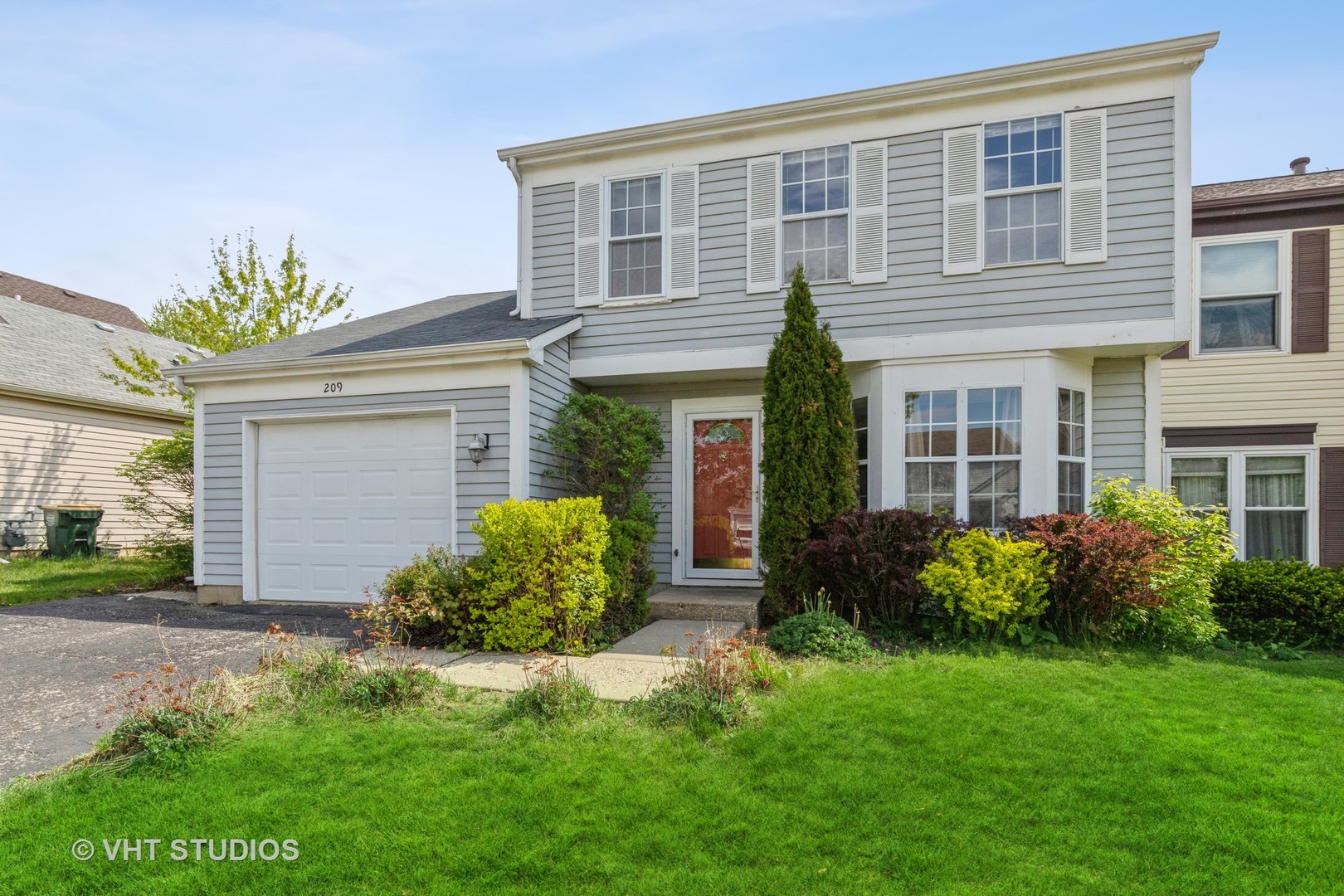 209 North Southport Road Mundelein, IL 60060 - Photo 1 of 10